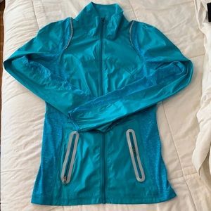 Lululemon windbreaker